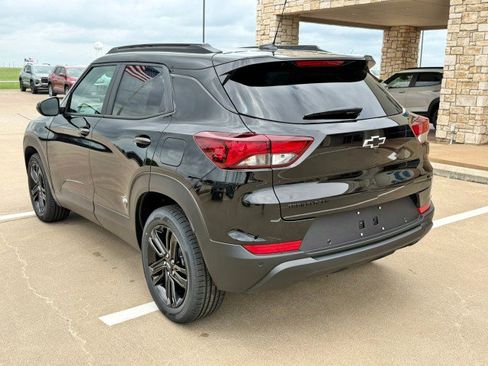 New 2026 Chevrolet TrailBlazer LT FWD image 3