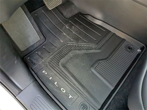 New 2025 Honda Pilot EX-L image 24