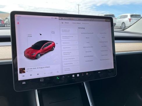 Used 2018 Tesla Model 3 Long Range image 37