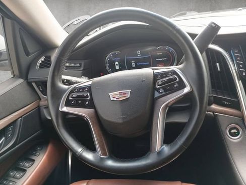 Used 2017 Cadillac Escalade Luxury RWD image 21