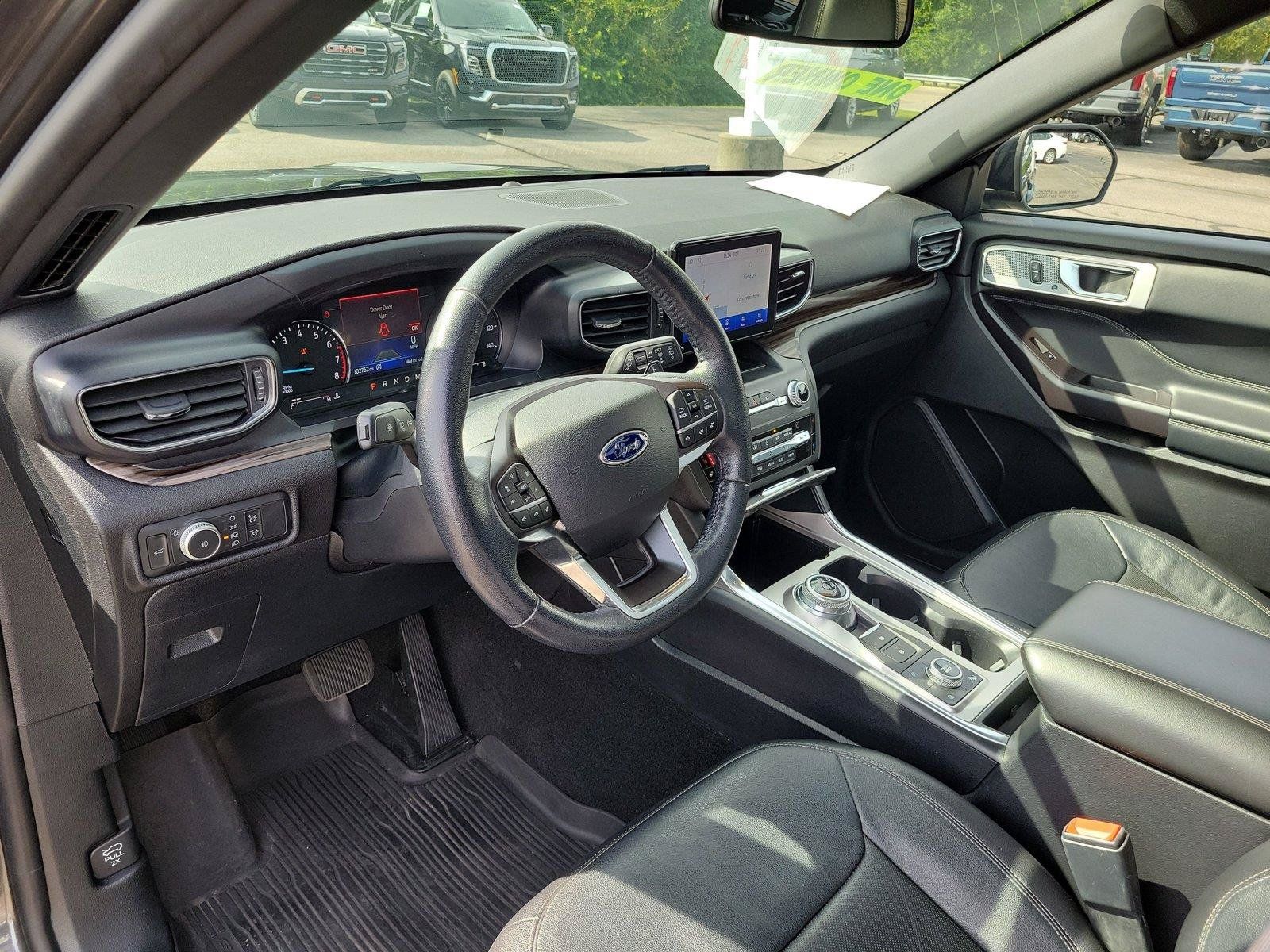 Used 2020 Ford Explorer Limited AWD/4WD image 18