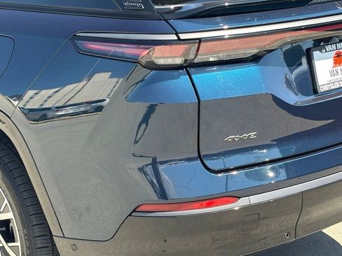 Used 2025 Jeep Wagoneer S Limited image 7