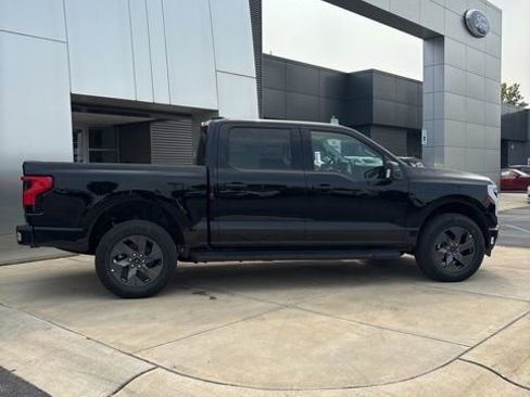 New 2025 Ford F150 Lightning Flash image 5