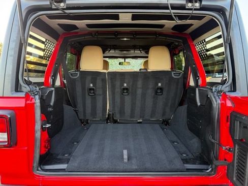 Used 2018 Jeep Wrangler Unlimited Sport S AWD/4WD image 10