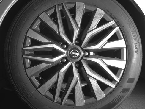 Used 2025 Nissan Altima 2.5 SV image 14