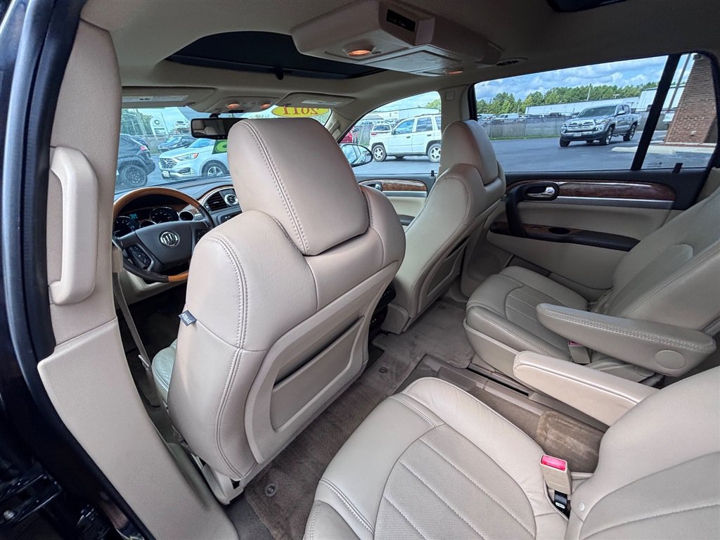 Used 2011 Buick Enclave CXL w/ Trailering Provision Package FWD image 19