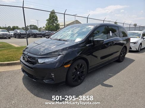 Used 2025 Honda Odyssey Sport-L image 10