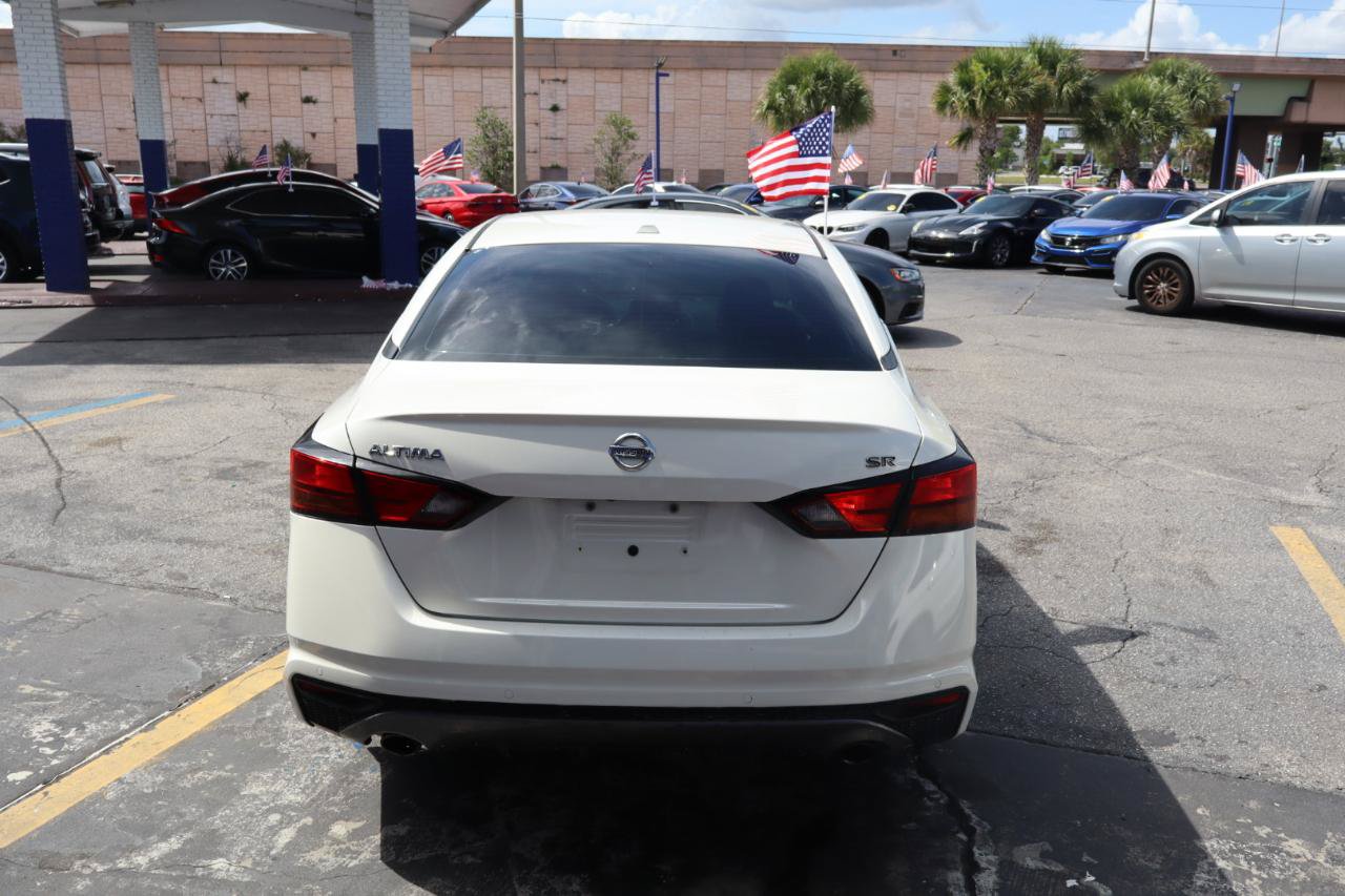 Used 2020 Nissan Altima 2.5 SR FWD image 4