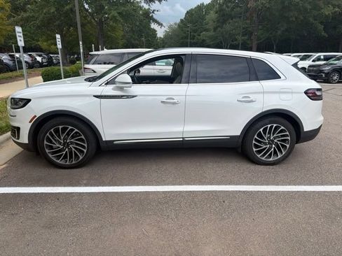 Used 2020 Lincoln Nautilus Reserve w/ Equipment Group 201A FWD image 4