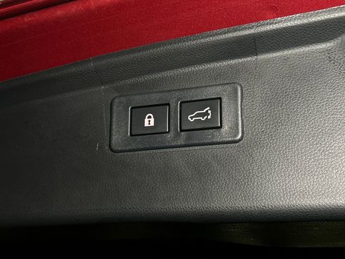 Used 2024 Subaru Outback Limited AWD/4WD image 7