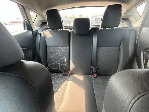 Used 2013 Ford Fiesta SE FWD image 13
