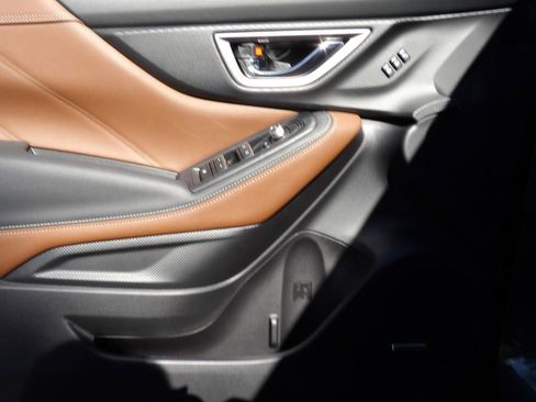 Used 2024 Subaru Forester Touring w/ Convenience Package image 10