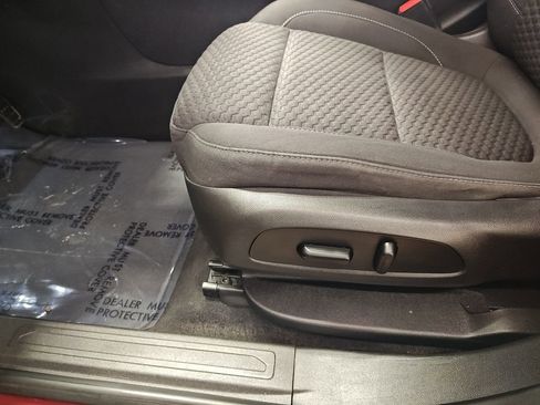 Used 2017 GMC Acadia SLE w/ Driver Alert Package I image 28