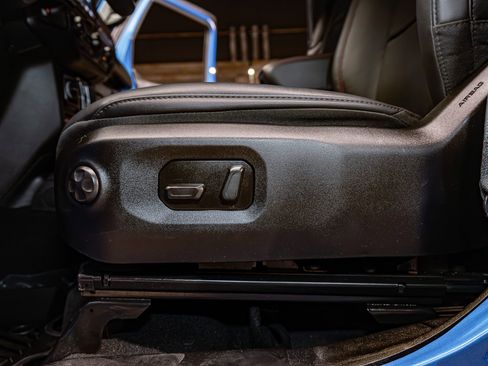 Used 2025 Jeep Wrangler Unlimited Rubicon w/ Convenience Group image 22