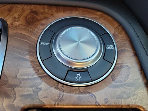 Certified 2022 Nissan Armada SL w/ Captain's Chairs Package image 42