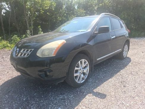 Used 2011 Nissan Rogue SV w/ SL Pkg AWD/4WD image 2