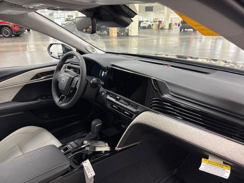 New 2026 Toyota Camry XLE image 9