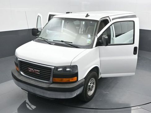 Used 2016 GMC Savana 3500 LT w/ LT Preferred Equipment Group image 26