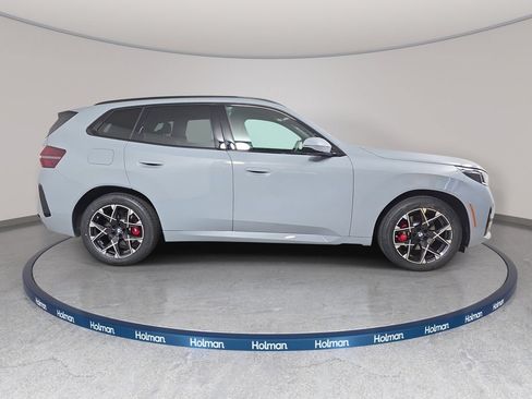 Certified 2025 BMW X3 xDrive30i w/ Premium Package AWD/4WD image 4