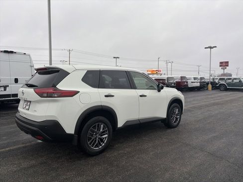 Used 2021 Nissan Rogue S image 5