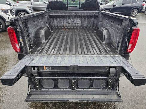 Used 2025 GMC Sierra 1500 Denali w/ Denali Reserve Package AWD/4WD image 13