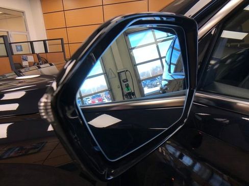 Used 2024 Hyundai Palisade Calligraphy image 25