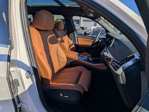 Used 2023 BMW X5 xDrive40i w/ Premium Package image 19