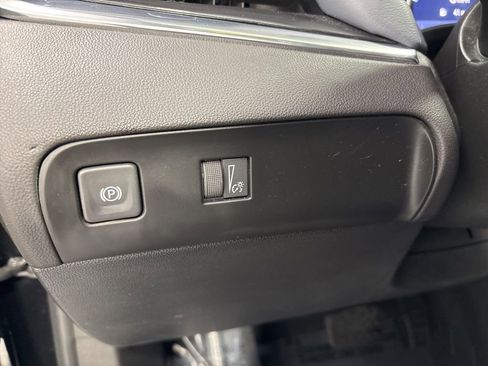 Used 2023 Buick Enclave Essence w/ LPO, Floor Liner Package FWD image 32