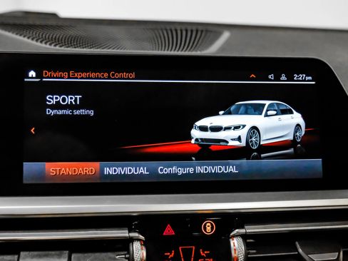 Used 2019 BMW 330i Sedan w/ Premium Package image 24