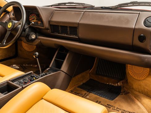 Used 1988 Ferrari Testarossa image 14