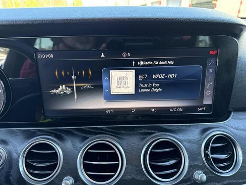 Used 2018 Mercedes-Benz E 300 E 300 image 31