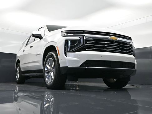 New 2025 Chevrolet Suburban Premier image 45