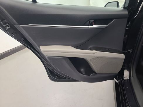 Used 2023 Toyota Camry LE image 18