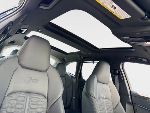 New 2025 Audi RS 6 performance image 11