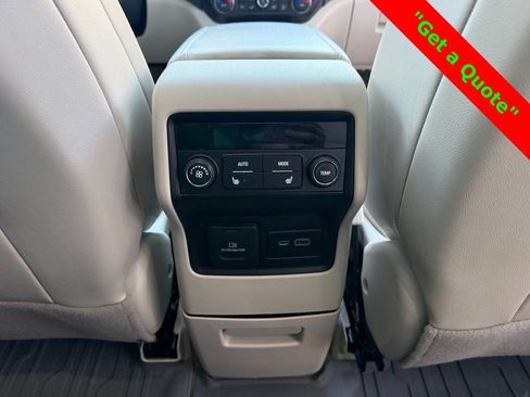 Used 2022 GMC Acadia Denali w/ Trailering Package image 22