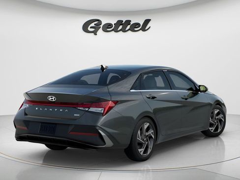 New 2025 Hyundai Elantra Limited image 4