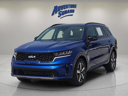 Used 2022 Kia Sorento S w/ Panoramic Sunroof Package FWD image 2