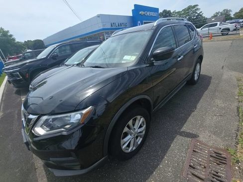 Used 2019 Nissan Rogue SV AWD/4WD image 1