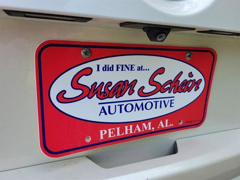 Used 2015 Cadillac Escalade Premium image 37