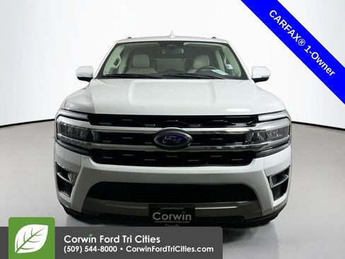 Used 2024 Ford Expedition Limited image 4