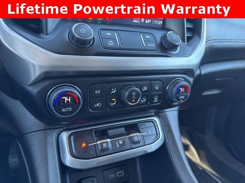 Used 2023 GMC Acadia SLE w/ Driver Convenience Package image 16