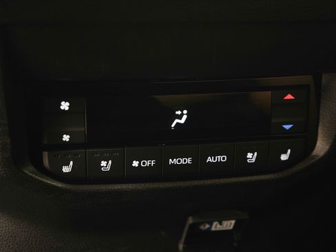 Used 2026 Toyota Sequoia Capstone AWD/4WD image 19