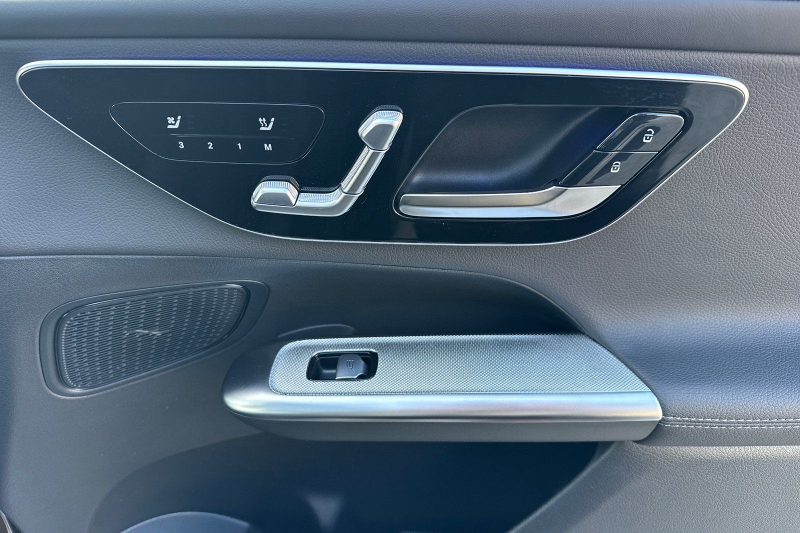 Certified 2026 Mercedes-Benz GLC 300 image 21
