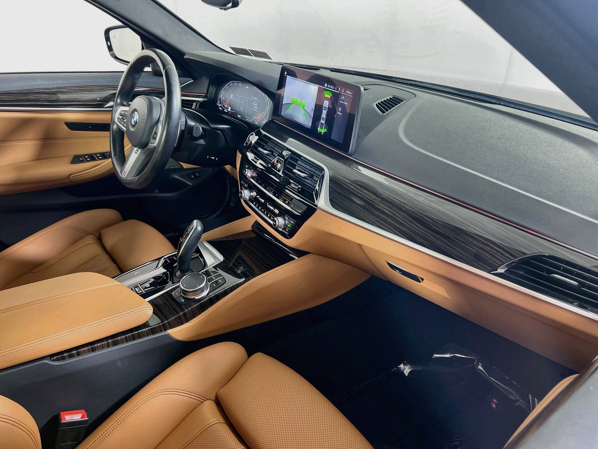 Used 2023 BMW 530i xDrive w/ M Sport Package AWD/4WD image 29