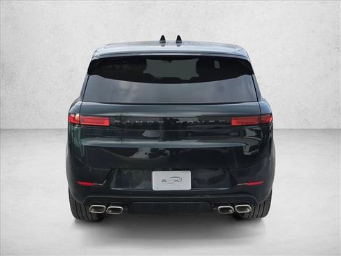 New 2026 Land Rover Range Rover Sport Dynamic SE image 6