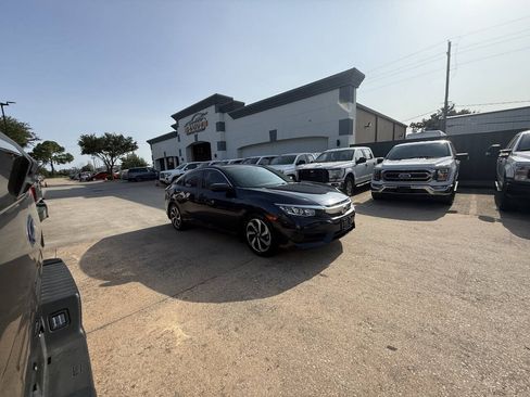 Used 2016 Honda Civic LX image 40