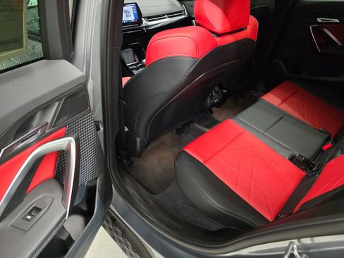 Used 2025 BMW X2 xDrive28i image 29