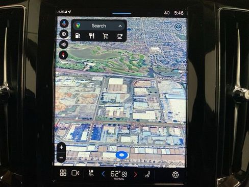 Used 2025 Volvo XC60 B5 Core image 45