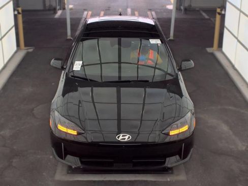 Used 2024 Hyundai Ioniq 6 Limited RWD image 2