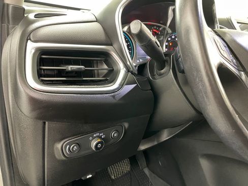 Used 2020 Chevrolet Equinox LT image 25